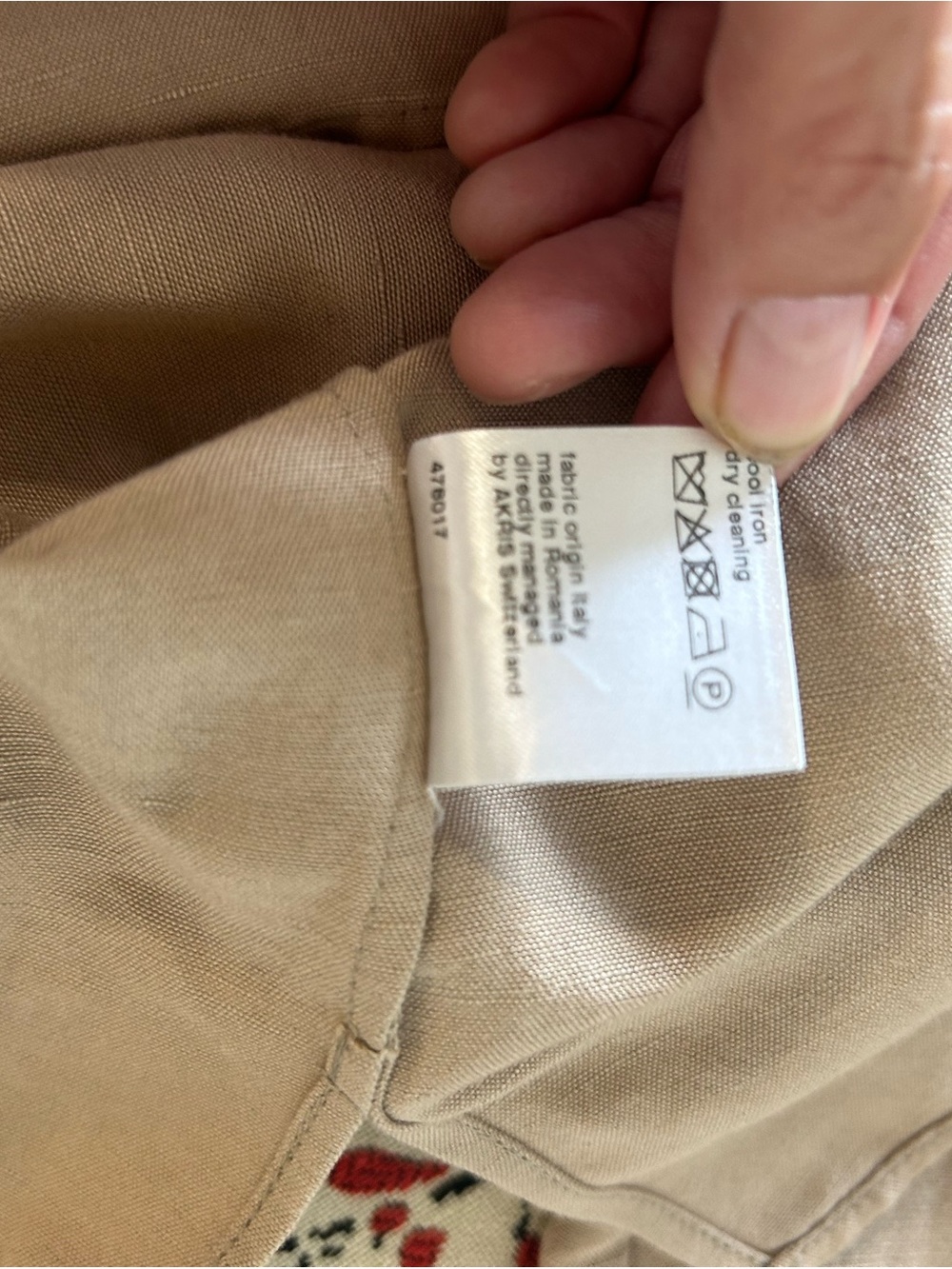 Akris Punto linen blend Taupe minimalist Zip-Front Collared Pullover top. 10 - Picture 6 of 6
